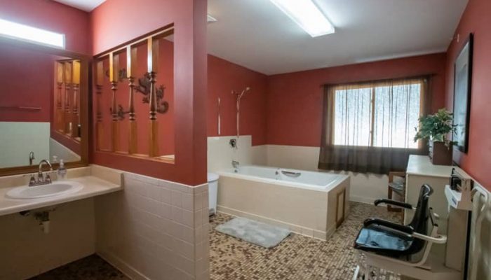 Bathroom And Tub
